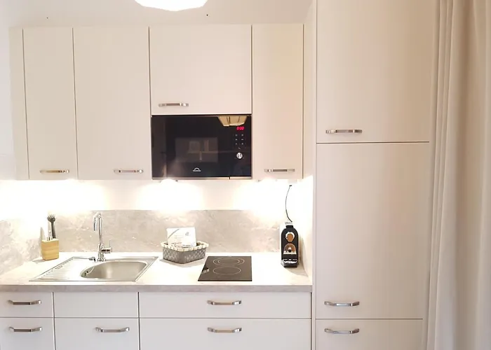 Berge Bytilly - In Den Hügeln über Velden - Idyllische Waldrandlage - überdachter Balkon Mit Blick In Den Garten - 3 Autominuten Ins Zentrum Und Zum Wörthersee - Carport - Waschmaschine&trockner - Wlan - Smart Tv * Velden am Wörthersee