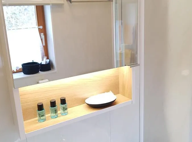 Apartment Berge Bytilly - In Den Hügeln über Velden - Idyllische Waldrandlage - überdachter Balkon Mit Blick In Den Garten - 3 Autominuten Ins Zentrum Und Zum Wörthersee - Carport - Waschmaschine&trockner - Wlan - Smart Tv Velden am Wörthersee