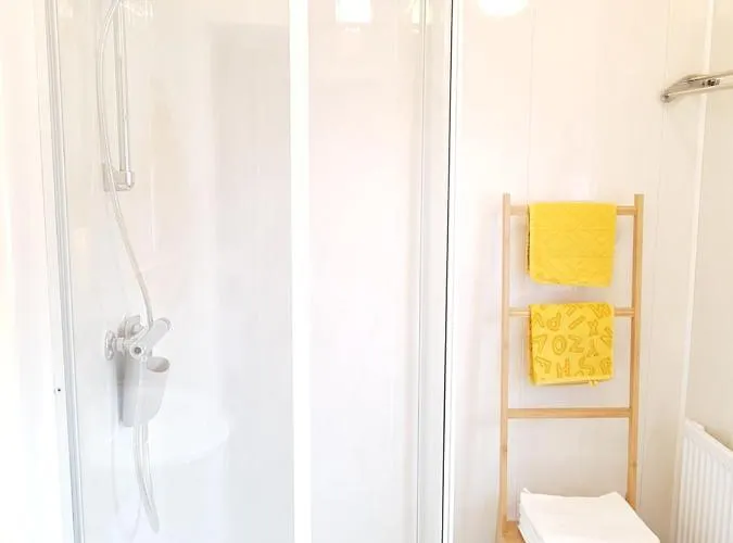 Apartment Berge Bytilly - In Den Hügeln über Velden - Idyllische Waldrandlage - überdachter Balkon Mit Blick In Den Garten - 3 Autominuten Ins Zentrum Und Zum Wörthersee - Carport - Waschmaschine&trockner - Wlan - Smart Tv