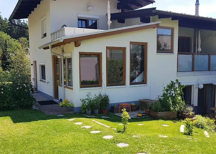 Berge Bytilly - In Den Hügeln über Velden - Idyllische Waldrandlage - überdachter Balkon Mit Blick In Den Garten - 3 Autominuten Ins Zentrum Und Zum Wörthersee - Carport - Waschmaschine&trockner - Wlan - Smart Tv * Velden am Wörthersee