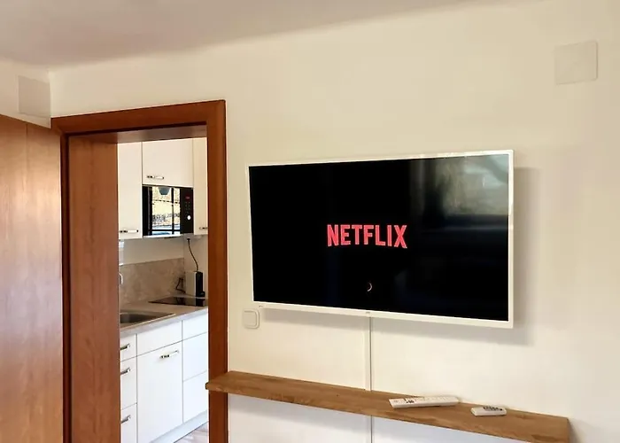 Apartment Berge Bytilly - In Den Hügeln über Velden - Idyllische Waldrandlage - überdachter Balkon Mit Blick In Den Garten - 3 Autominuten Ins Zentrum Und Zum Wörthersee - Carport - Waschmaschine&trockner - Wlan - Smart Tv *